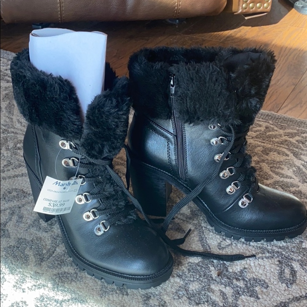 Boots with the fur 😂